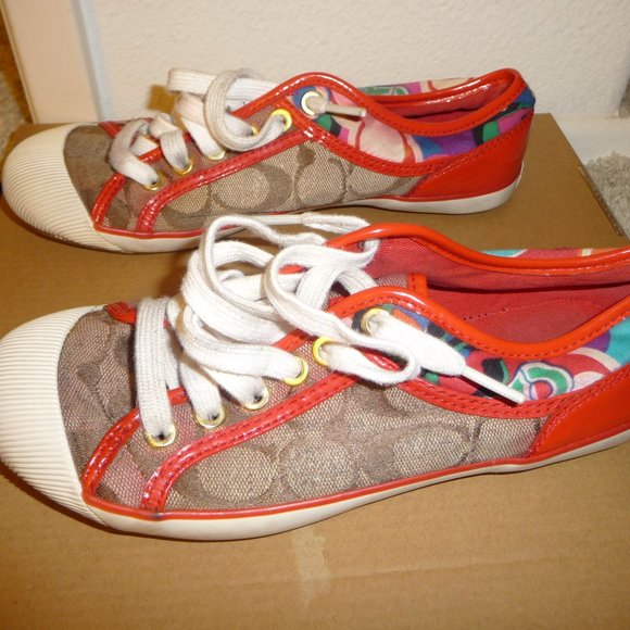 Genuine Coach Zorra Women's Size 6.5 Signature Fabric Lace Up Sneakers - Picture 3 of 12